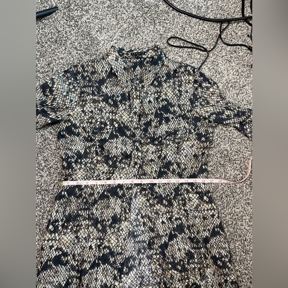 Theory NWOT snake skin print silk shirt dress Career Office Business Casual Sz 6 - Picture 8 of 9